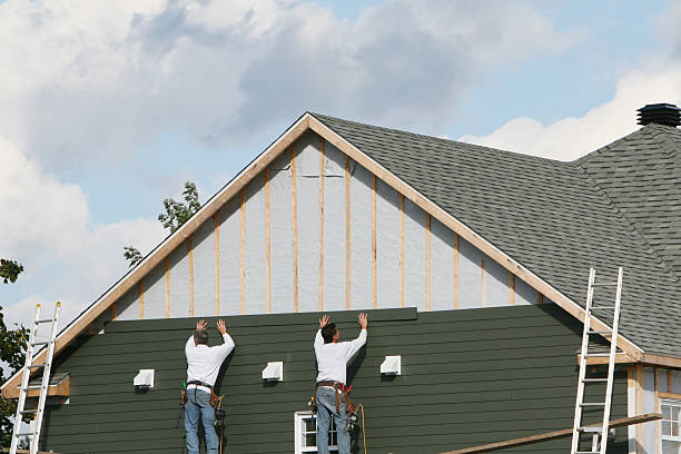 Professional Siding Contractor technician working in China Grove, TX